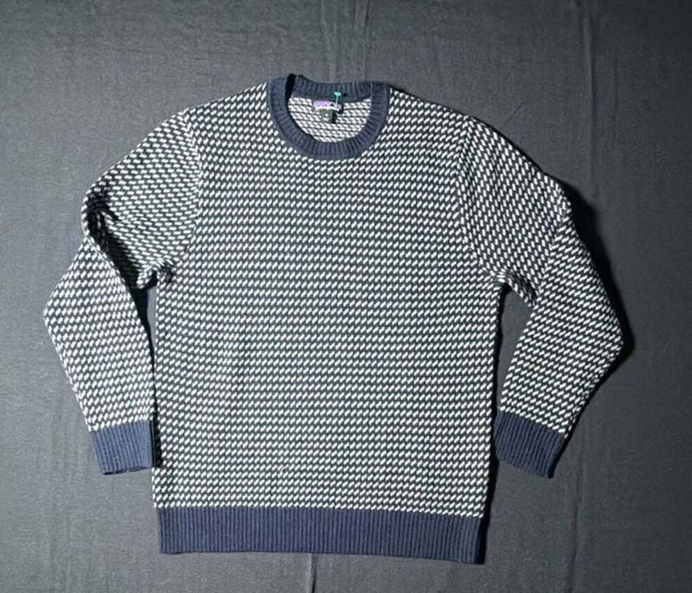Patagonia Men's 100% Merino Wool Crew Neck Textured Pattern Sweater Medium Navy